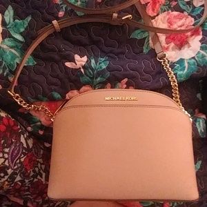New WO Tags Michael Kors Fawn Emmy